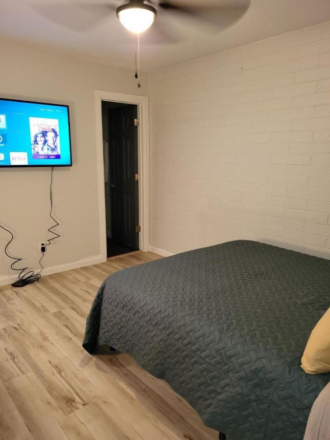 Your Phoenix Cozy Home Away From Home! Bagian luar foto
