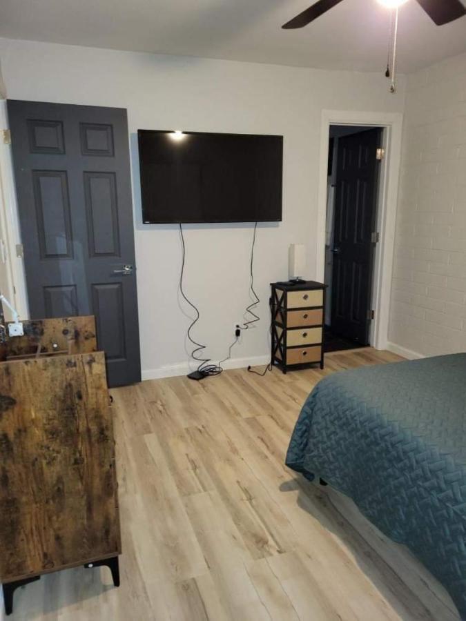 Your Phoenix Cozy Home Away From Home! Bagian luar foto